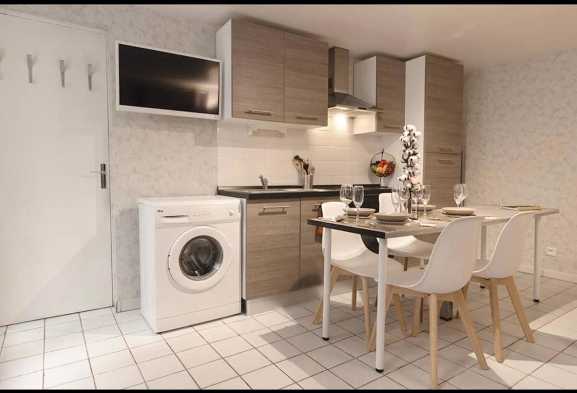 Appart Illy Cosy Et Confortable Saint-Etienne  Exterior foto